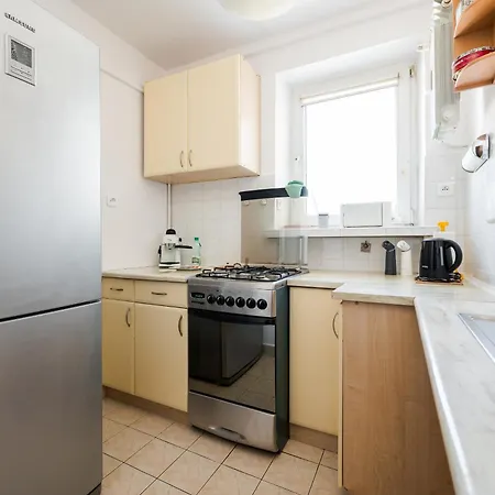 Zlota Standard By Bookinghost